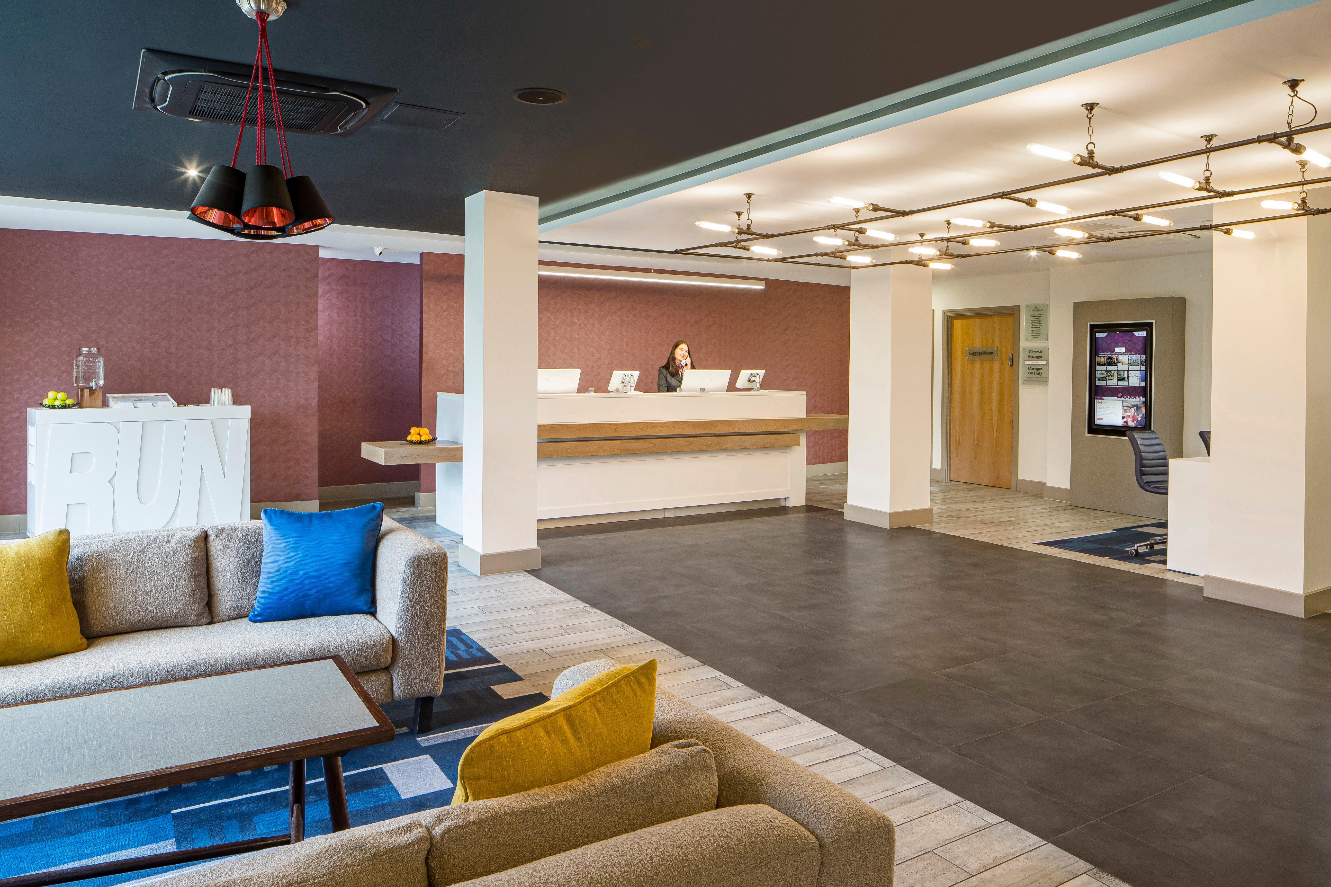 Готель Crowne Plaza Plymouth By Ihg Екстер'єр фото